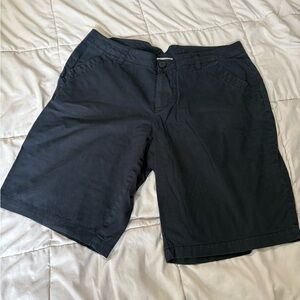 Columbia women’s cotton shorts size 10 10” long black